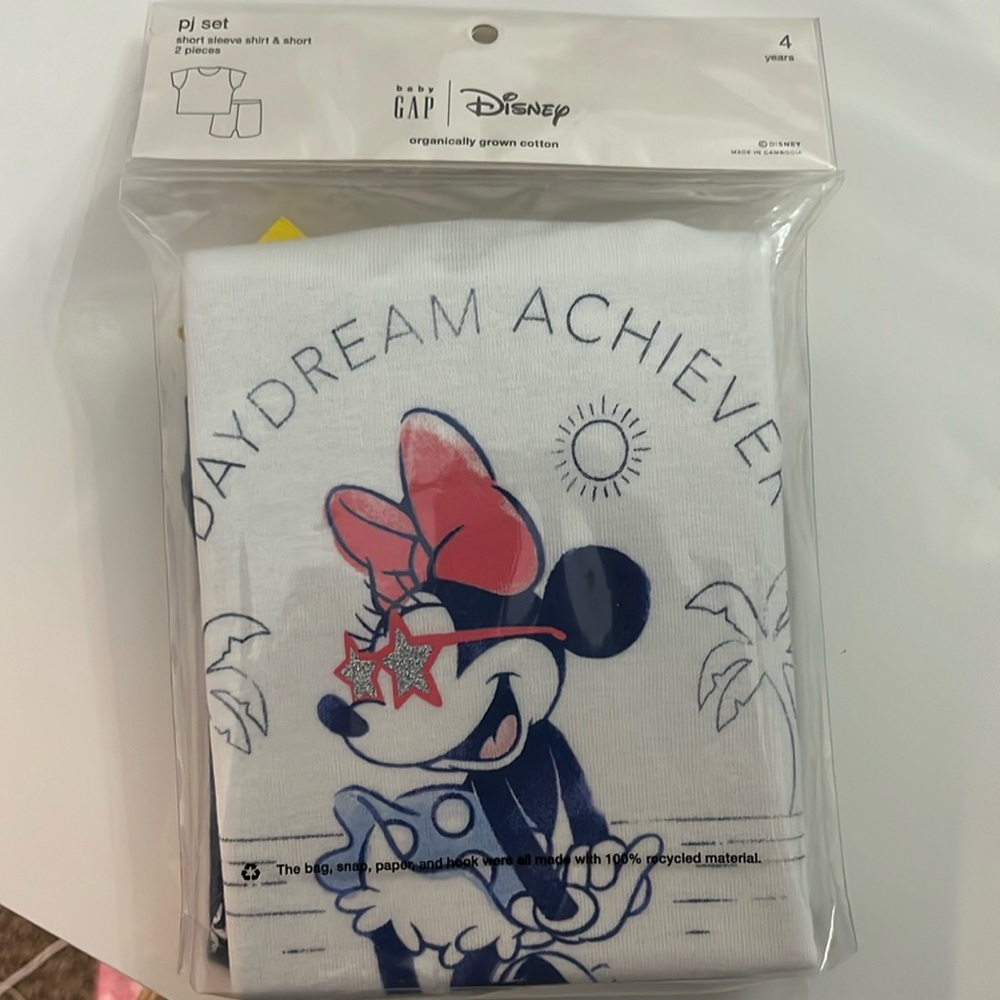 NWT Disney Minnie Gap PJ set